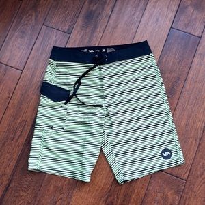 Men’s RVCA swim trunks 30 NWOT